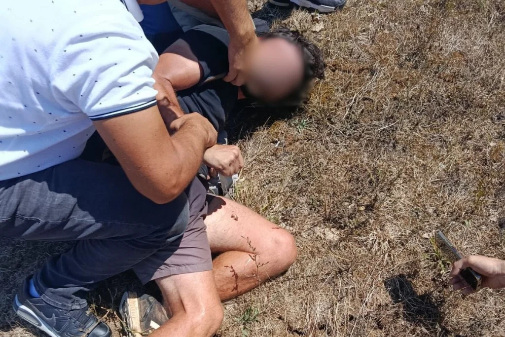 Počinitelj uhićen: Kip Gospe premazan crnom bojom, zapaljen oltar, ostavljene jezive poruke